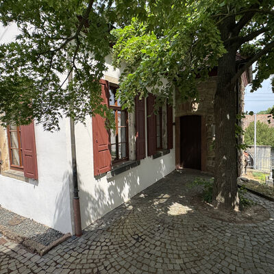 Forst Wachhaus
au&szlig;en